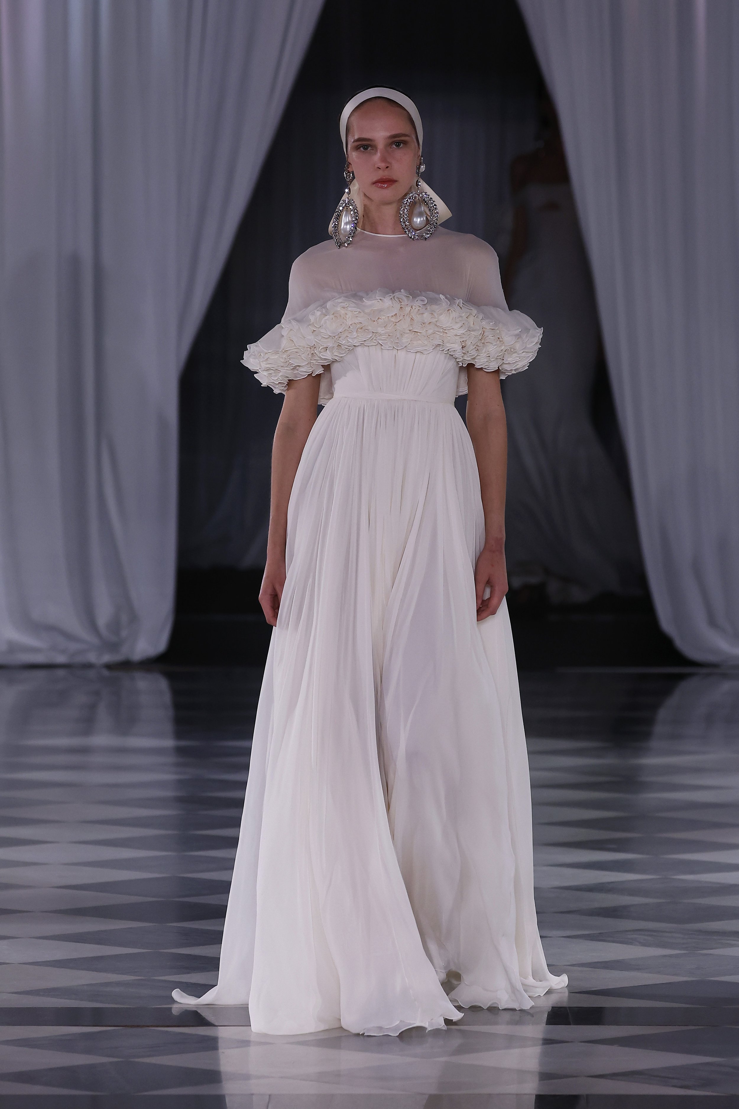 jinwang bride - Giambattista Valli